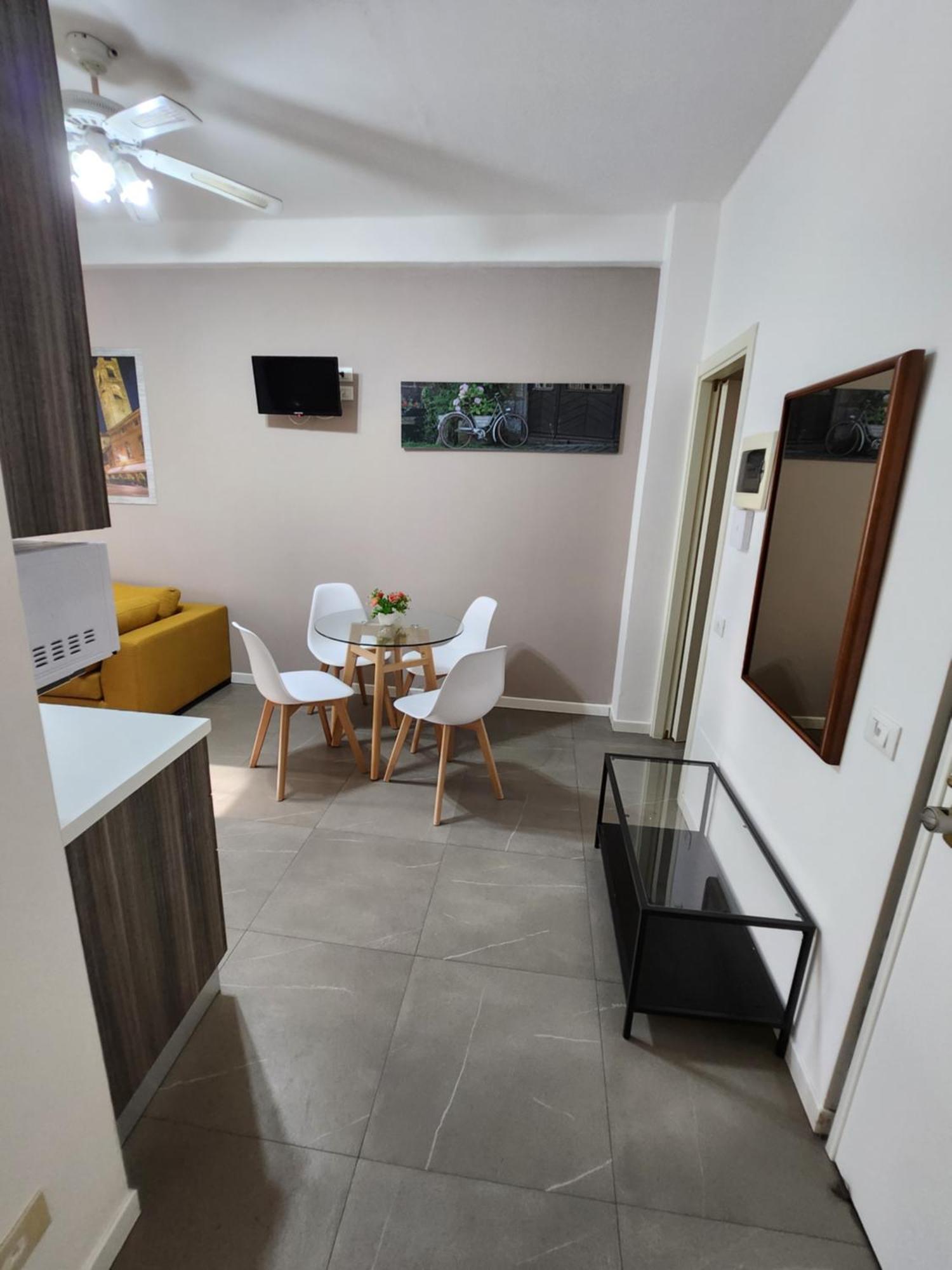 Hb Appartamenti In Centro Bergamo Kültér fotó